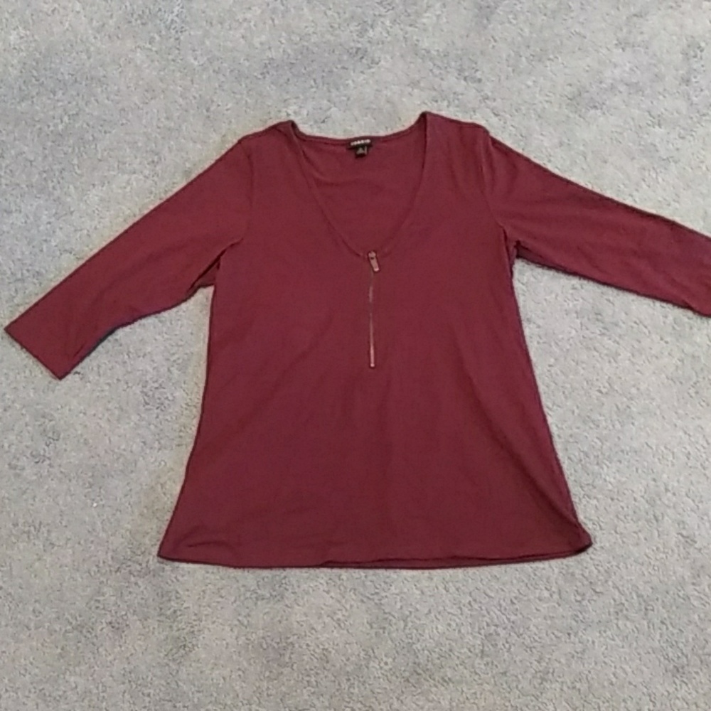 *LAST CALL* Torrid burgundy tee